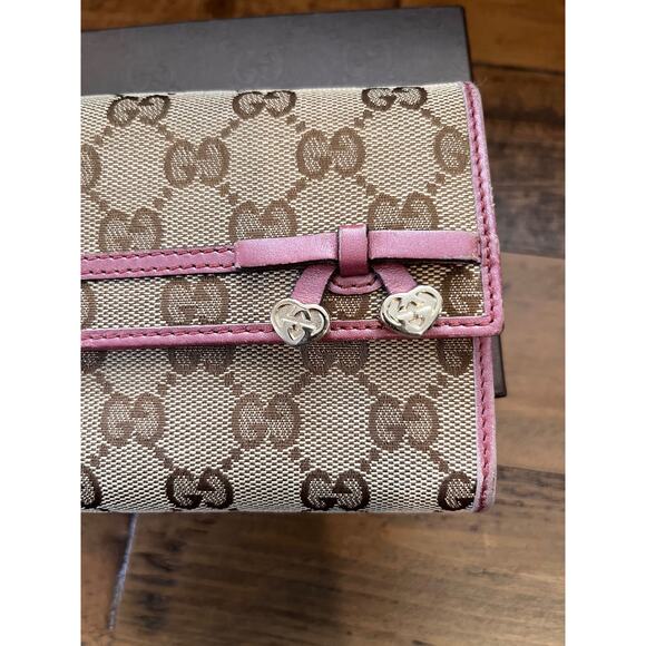 GUCCI Women’s OPHIDIA CONTINENTAL WALLET With Purple Leather Trim & Heart Charms - Picture 9 of 14